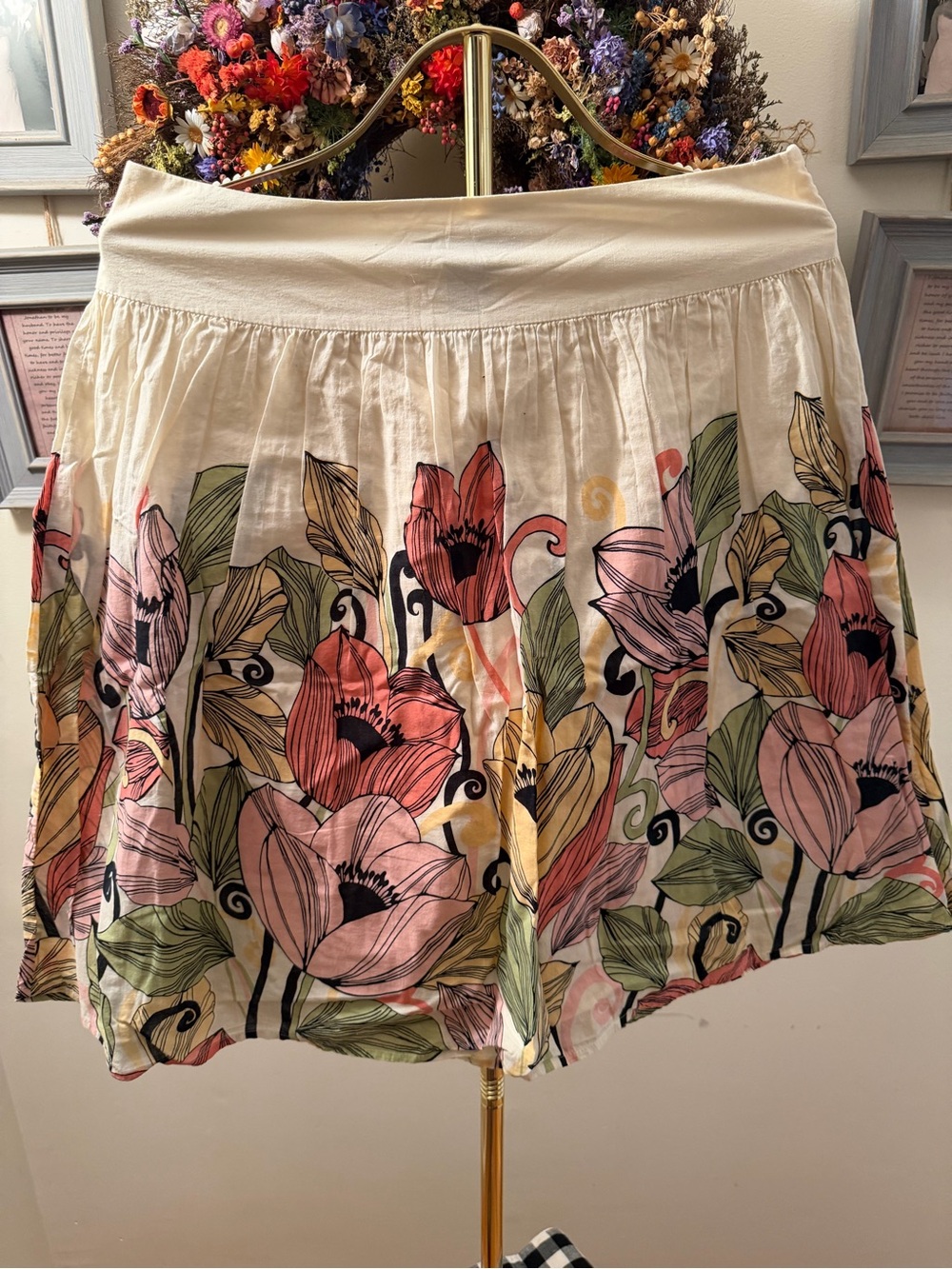 Apt. 9 Cream Skirt with Pink & Green Floral Print